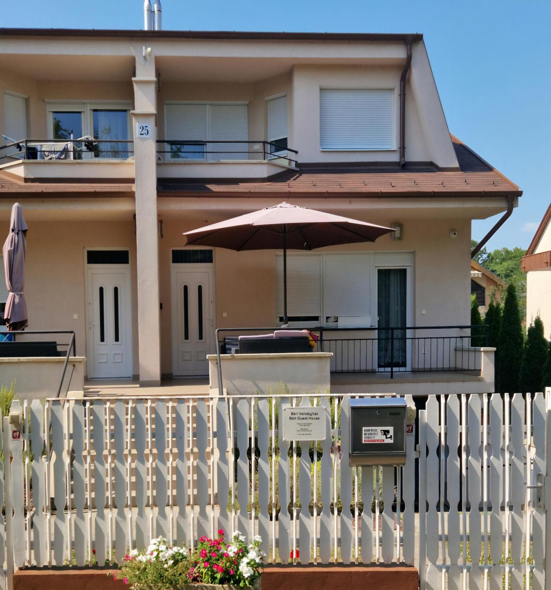 Beri Apartman Siofok Ngoại thất bức ảnh